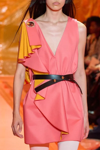 Look 89